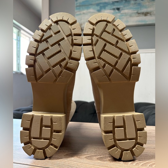 Steve Madden Hutch Sand Suede Chelsea boot - Picture 10 of 10